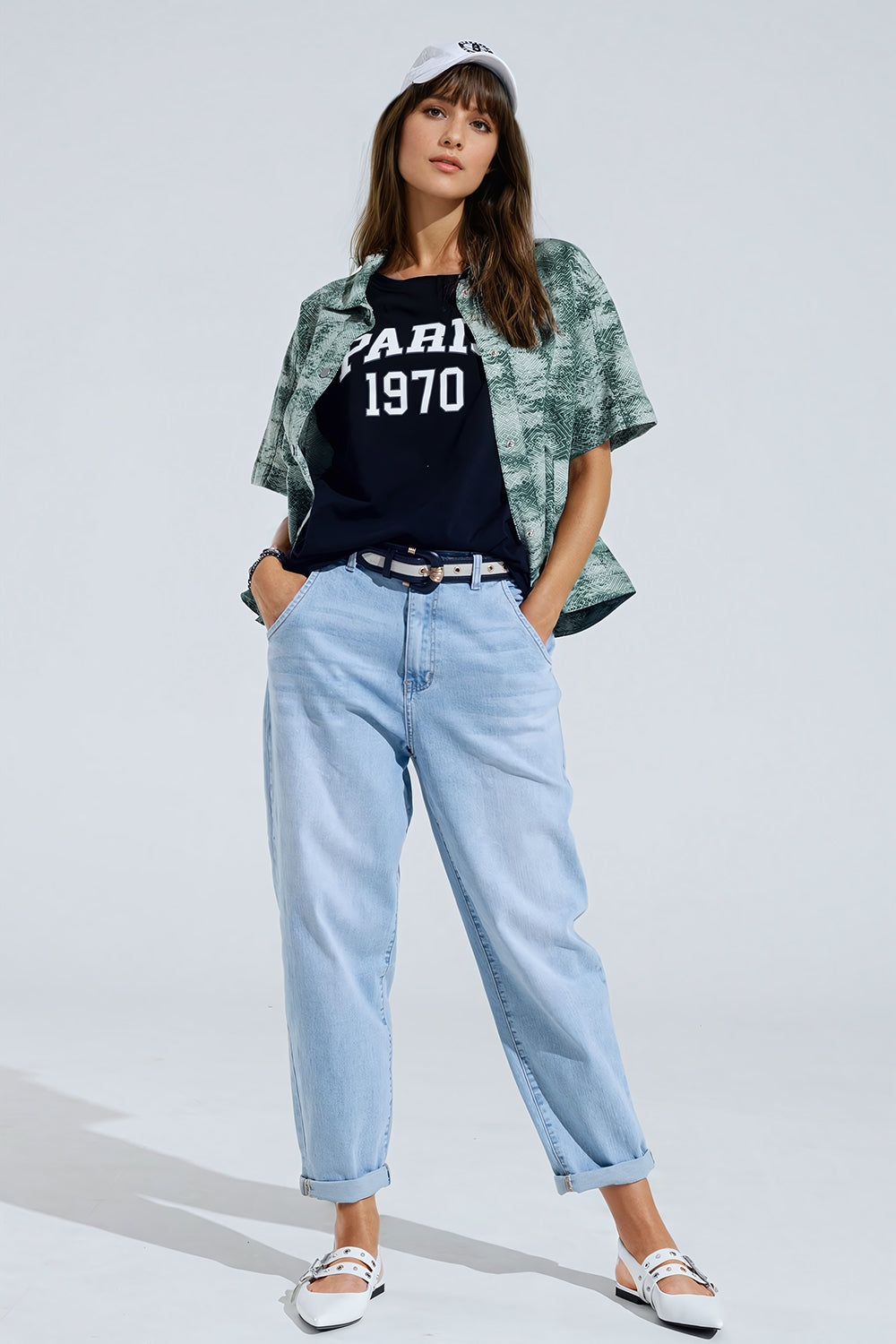 Light Was Mom Jeans Wih Side Pockets Q2 Jeans BoutiqueLua