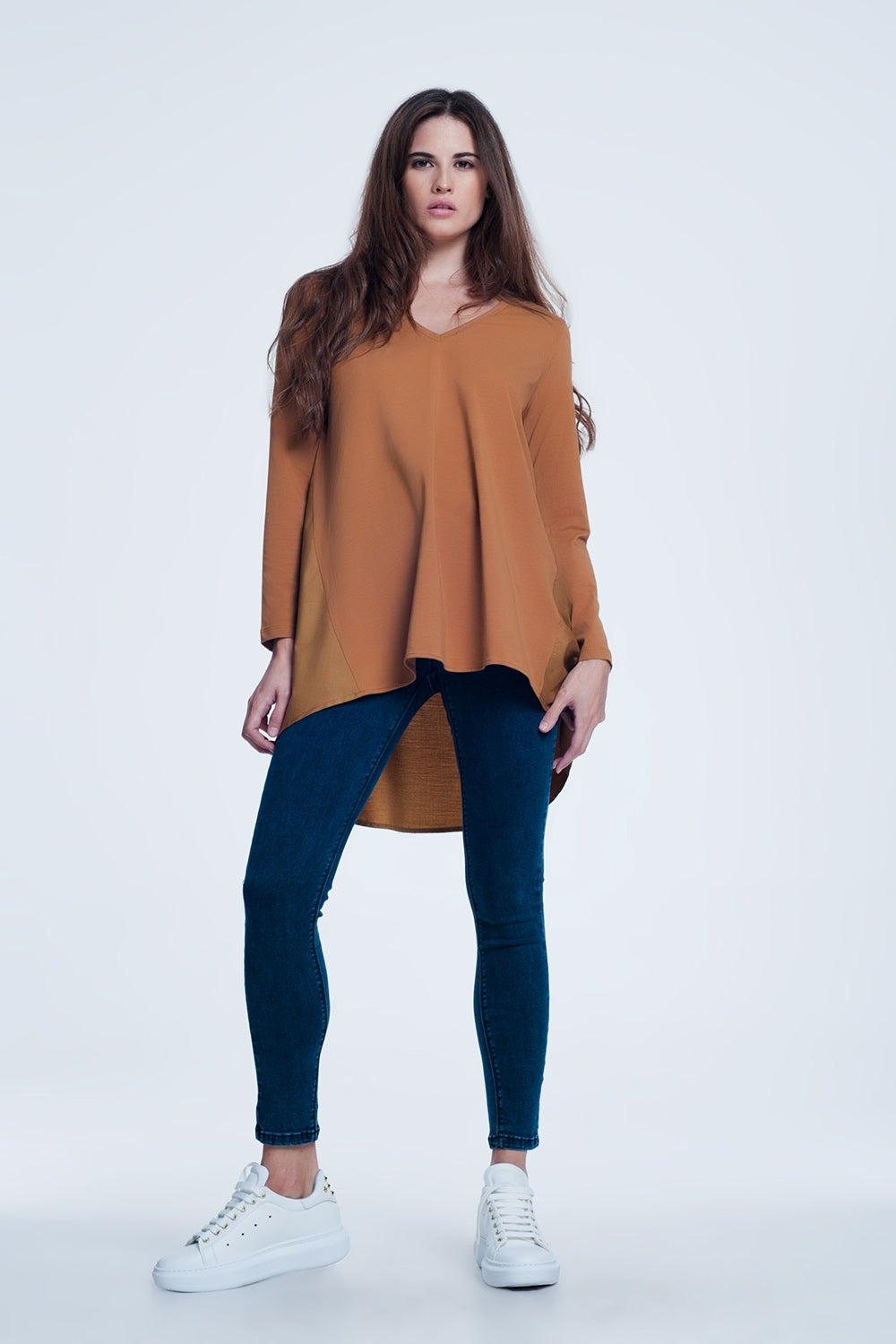 Long  brown t-shirt with long sleeves Q2 Shirts BoutiqueLua