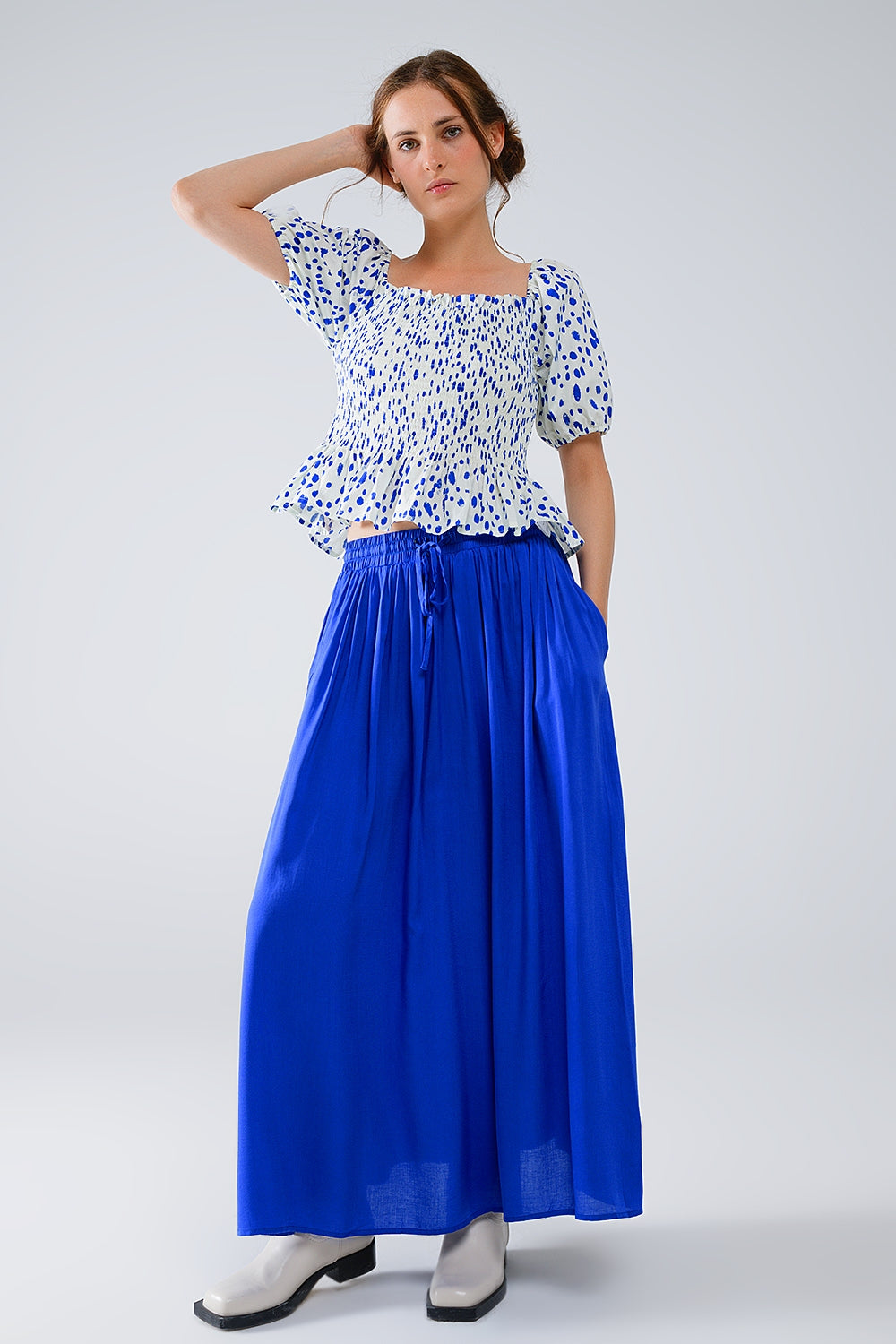 Maxi skirt in blue fluid fabric with elastic waist Q2 Skirts BoutiqueLua