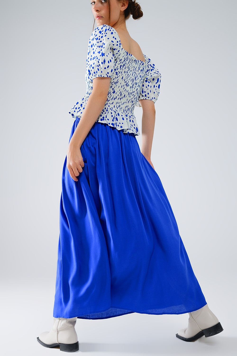 Maxi skirt in blue fluid fabric with elastic waist Q2 Skirts BoutiqueLua