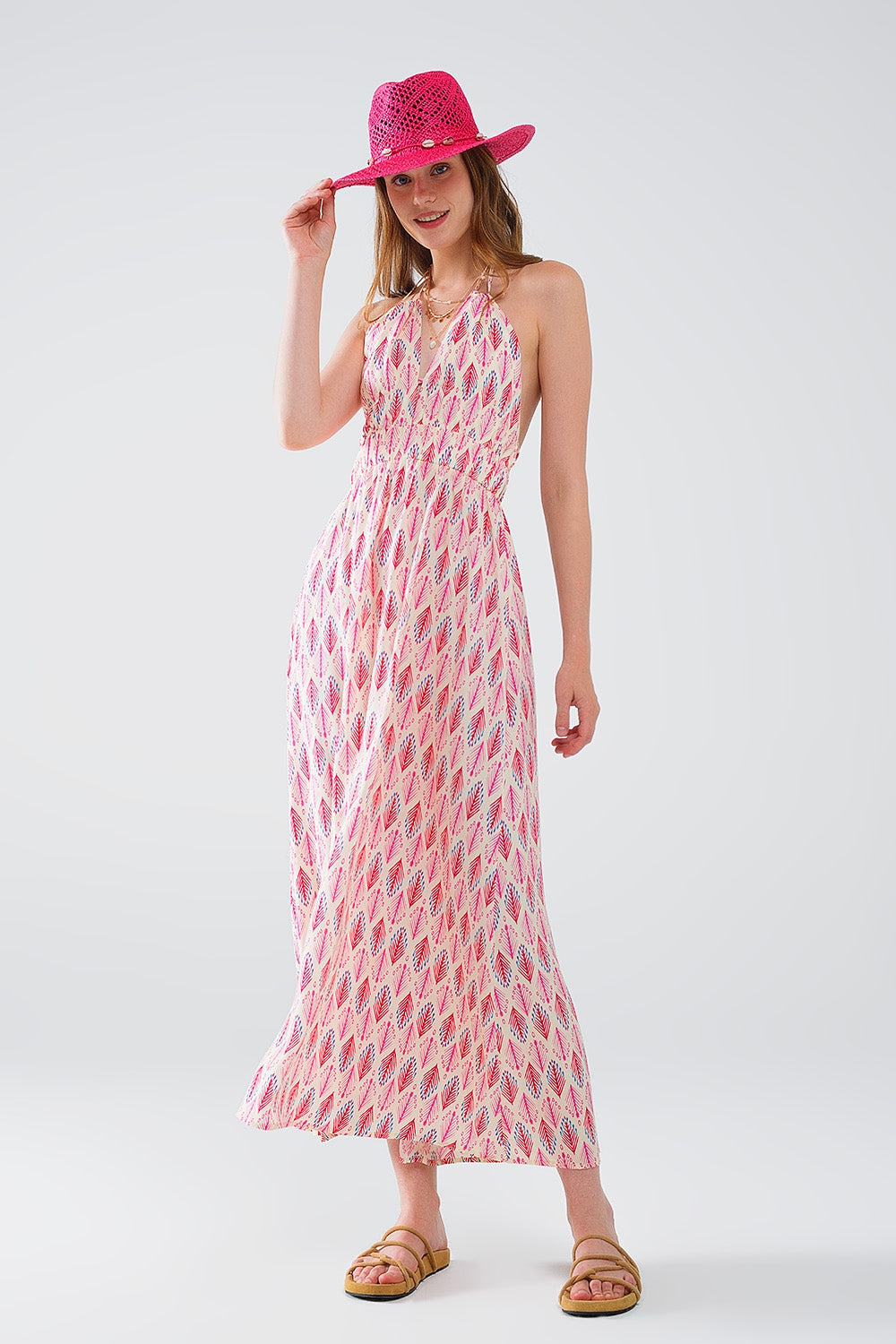 Maxi Summer Dress With Feather Print and Open Back in Pink Q2 Dresses BoutiqueLua