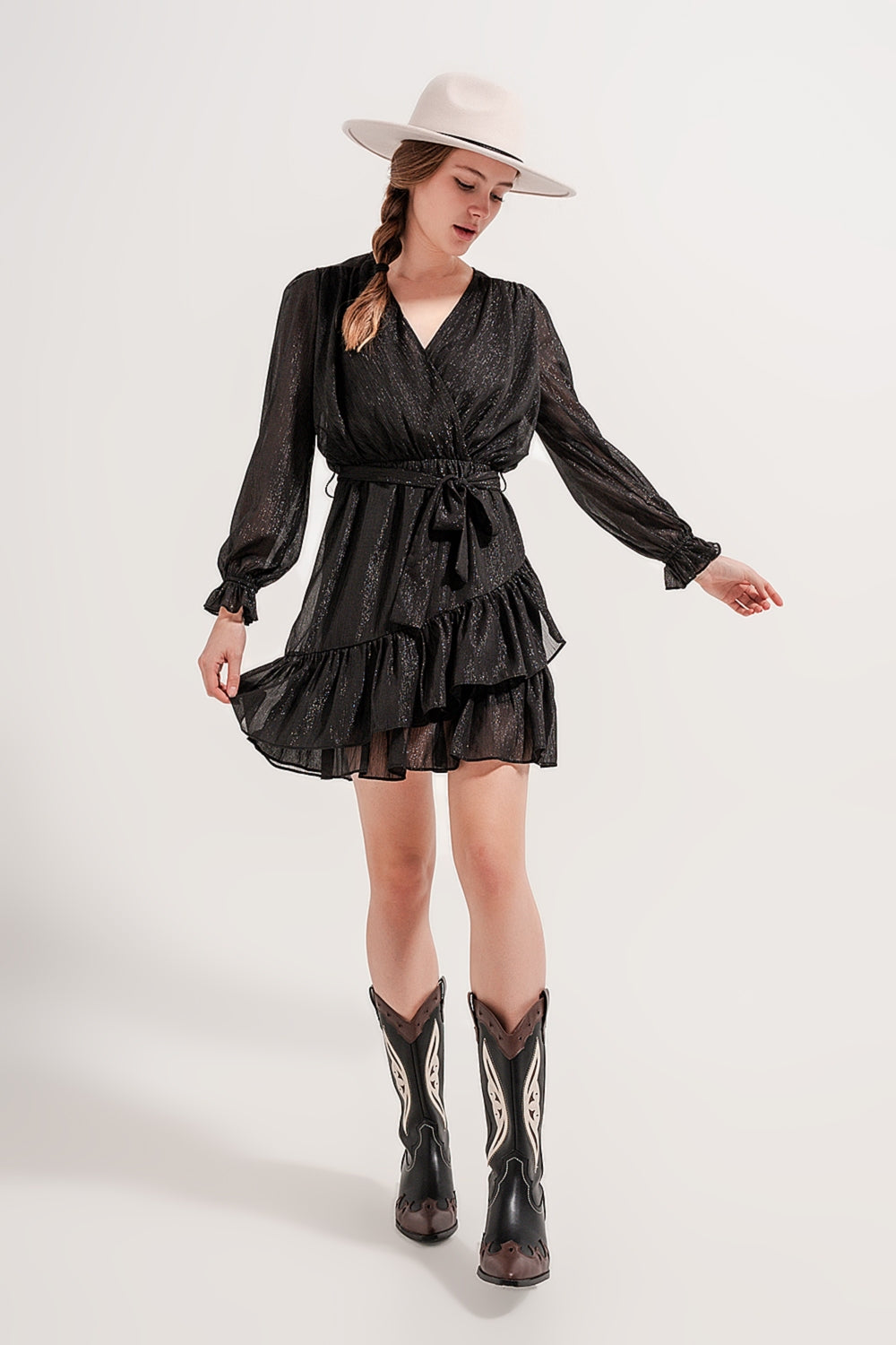 Mini dress with flippy hem in black Q2 Dresses BoutiqueLua