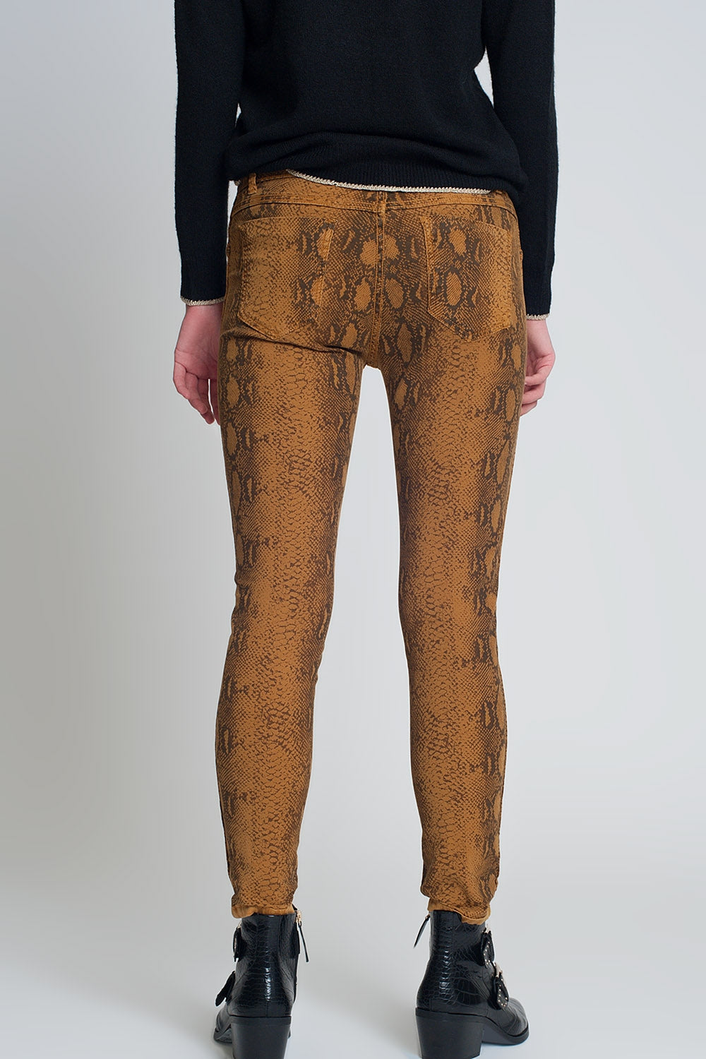 Mustard super skinny reversible pants with snake print Q2 Jeans BoutiqueLua