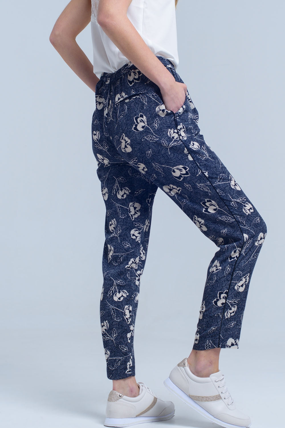 Navy blue pants with floral print Q2 Pants BoutiqueLua