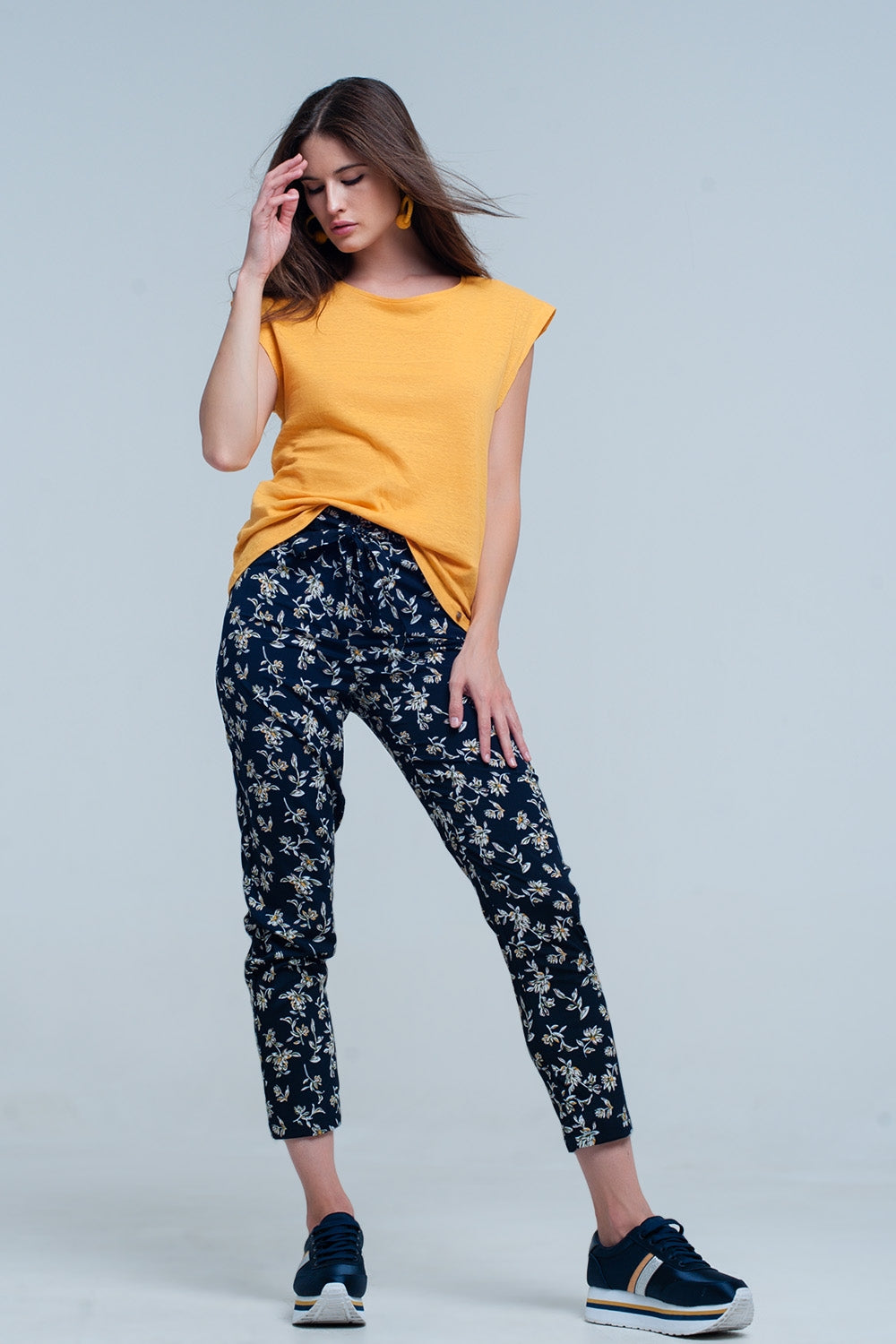 Navy floral pants with a belt Q2 Pants BoutiqueLua