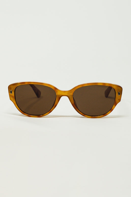 Q2 Oval Sunglasses In Light Yellowish Tortoise Shell