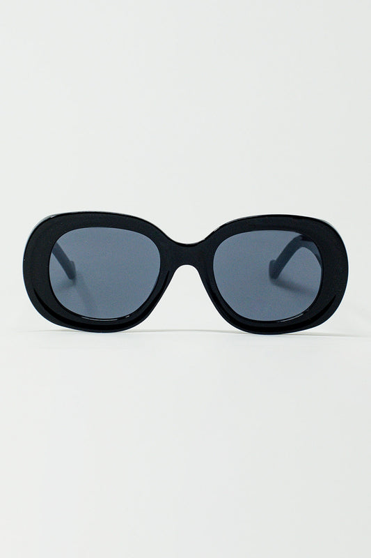 Q2 Oversized Circular Sunglasses in Black