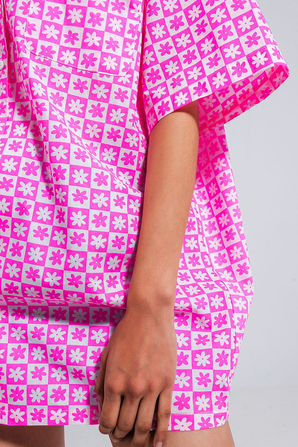 Oversized short sleeve shirt in bright pink Q2 Dresses BoutiqueLua