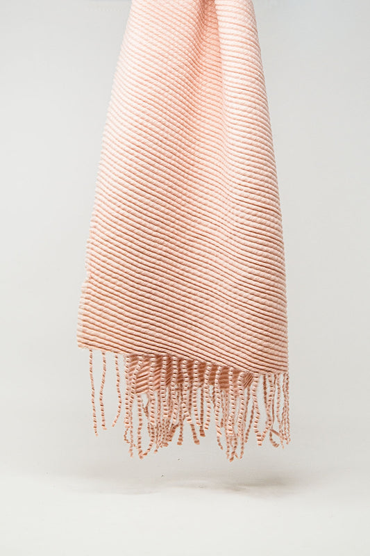 Q2 Pink scarf in soft and fluffy fabric with fringes