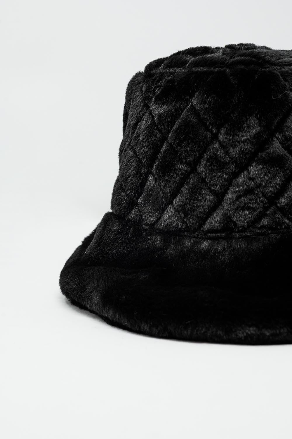 Quilted Bucket Hat In Black Faux Fur Q2 Hats BoutiqueLua