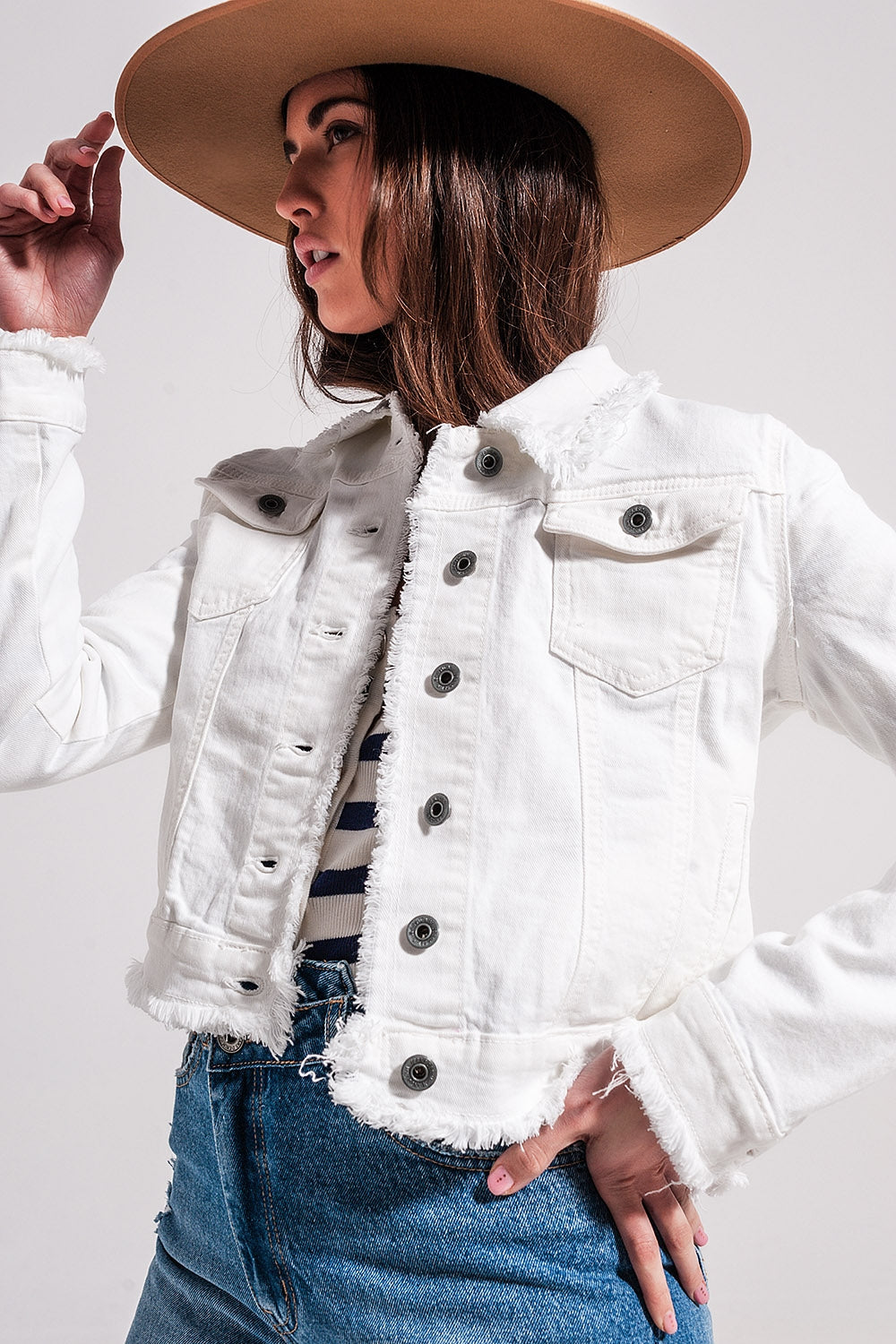 Q2 Raw edge denim jacket in white