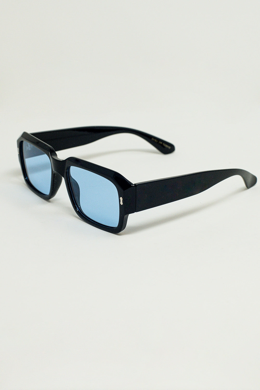 Rectangular Black Frame Sunglasses With Blue Lenses Q2 Sunglasses BoutiqueLua