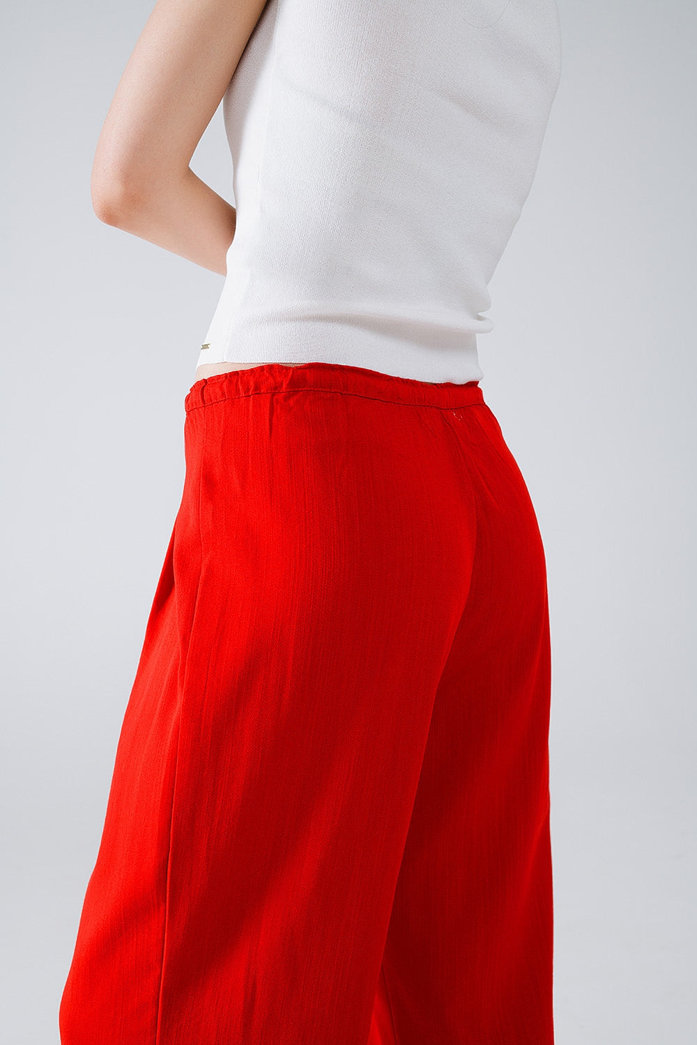 Red Relaxed Pants With Drawstring Closing And Side Pockets Q2 Pants BoutiqueLua