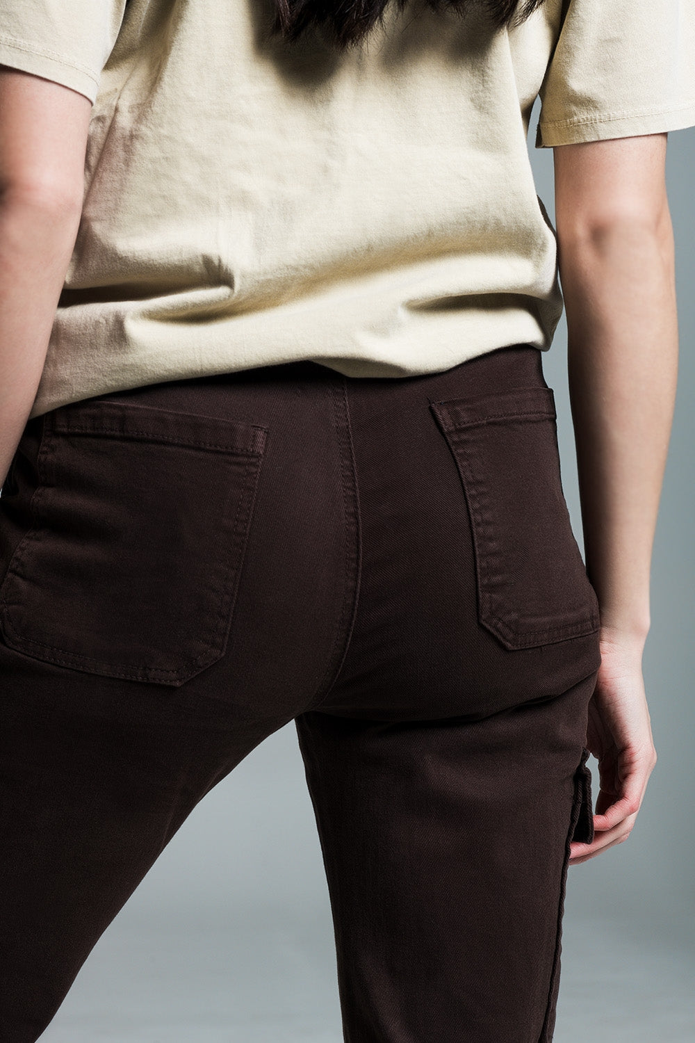 Relaxed cargo pants in dark brown Q2 Jeans BoutiqueLua