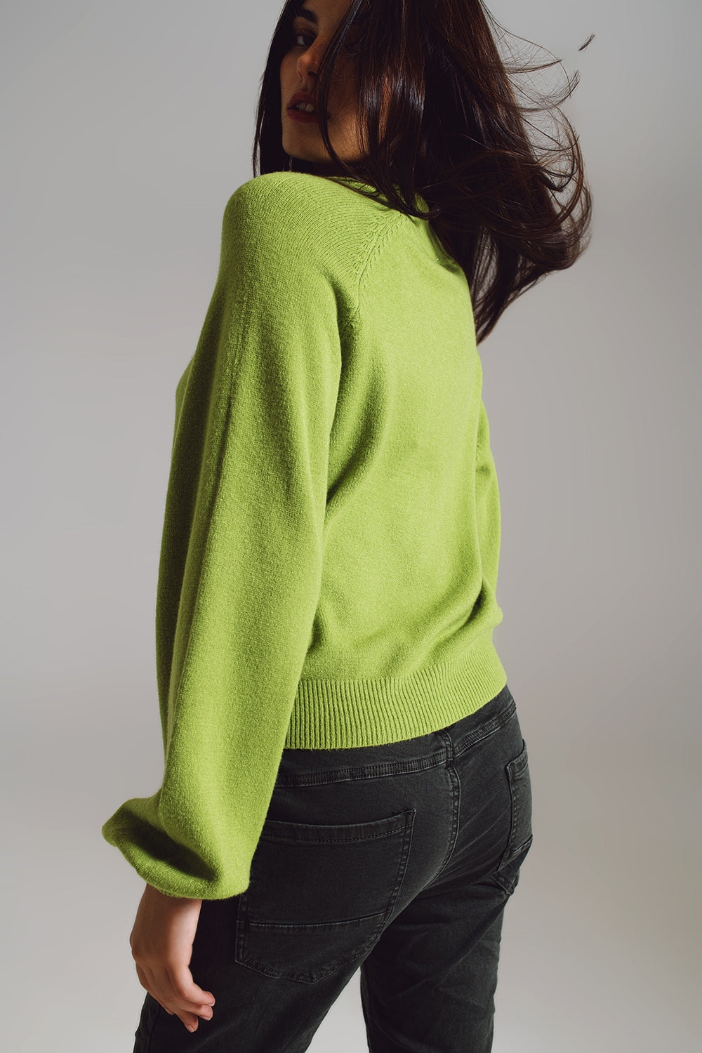 relaxed style green jumper with balloon sleeves Q2 Sweaters BoutiqueLua