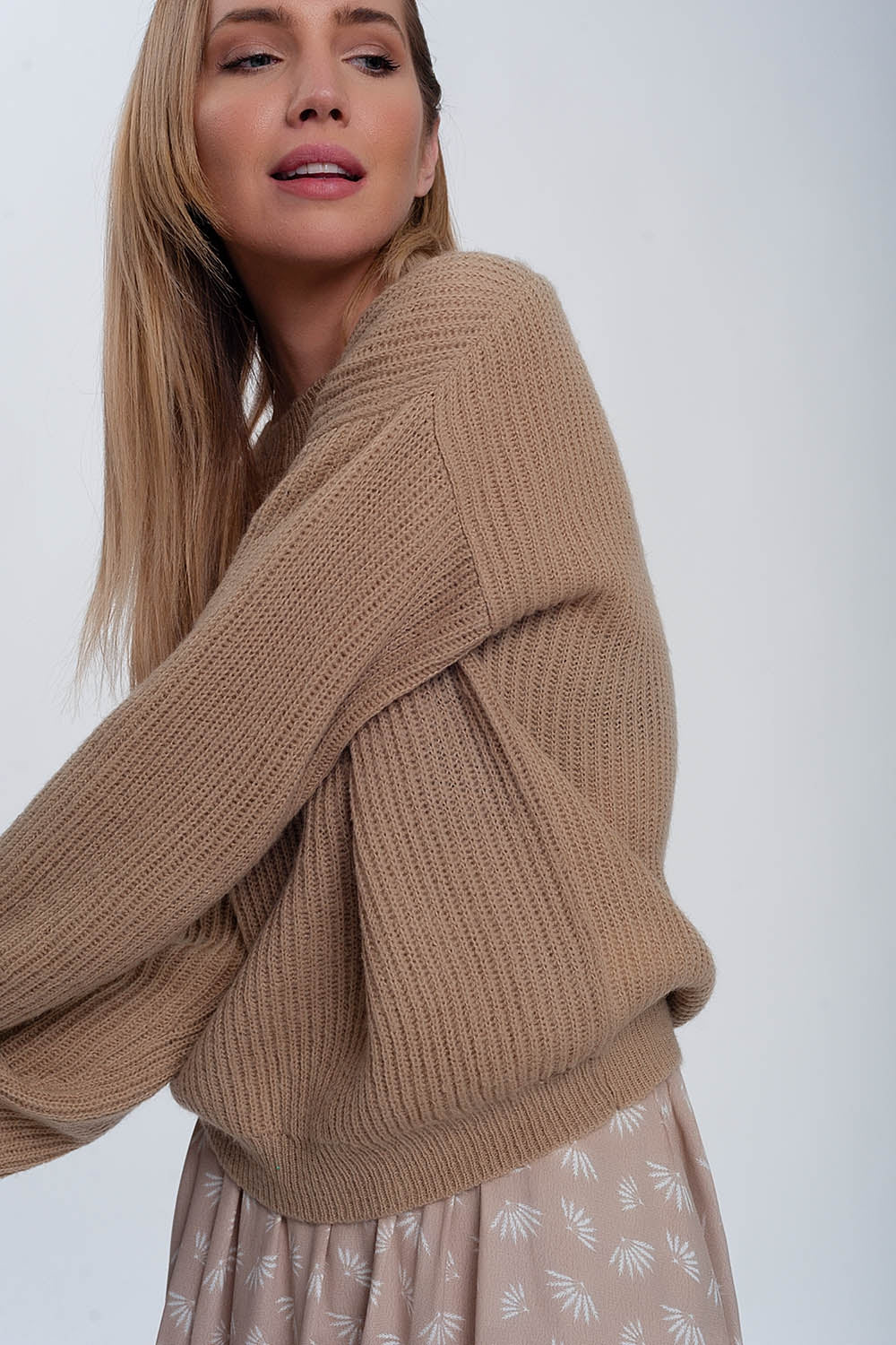 Ribbed jumper in light beige Q2 Sweaters BoutiqueLua