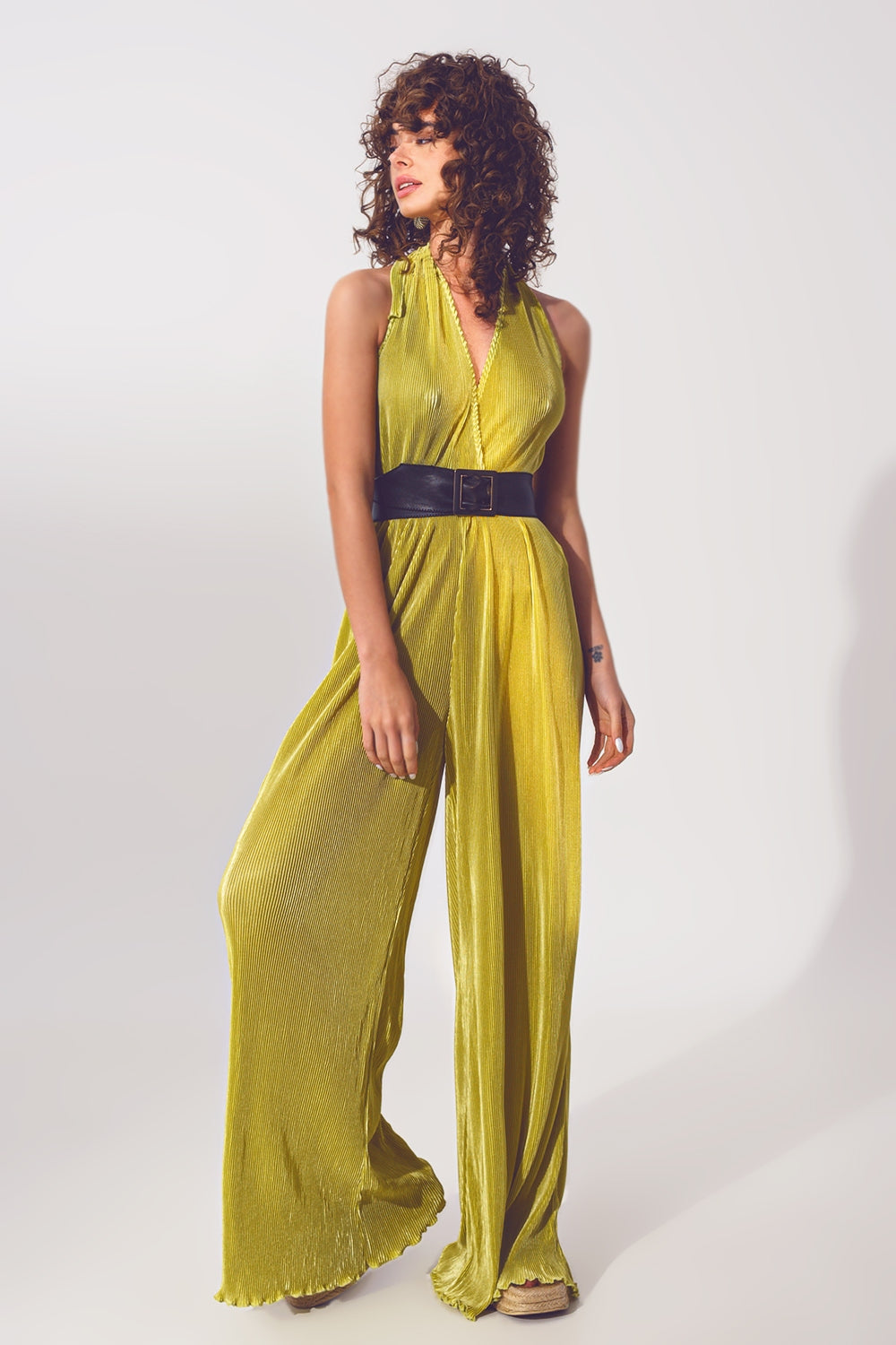 Q2 Satin Halter Neck pleated maxi jumpsuit in Green