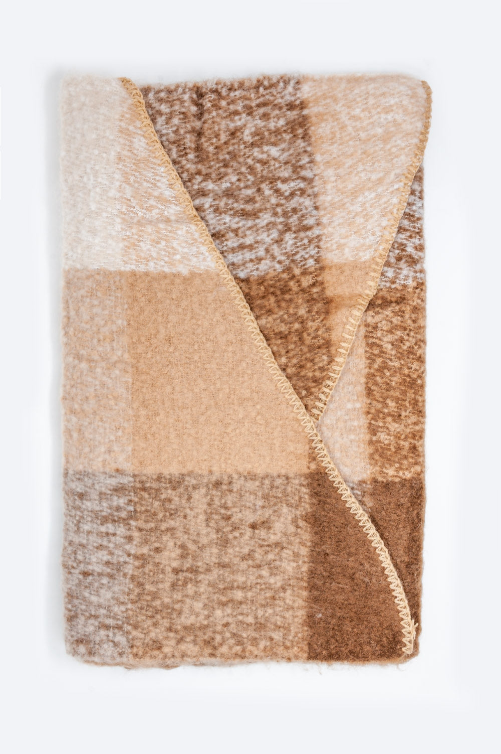 Q2 Scarf in beige and brown