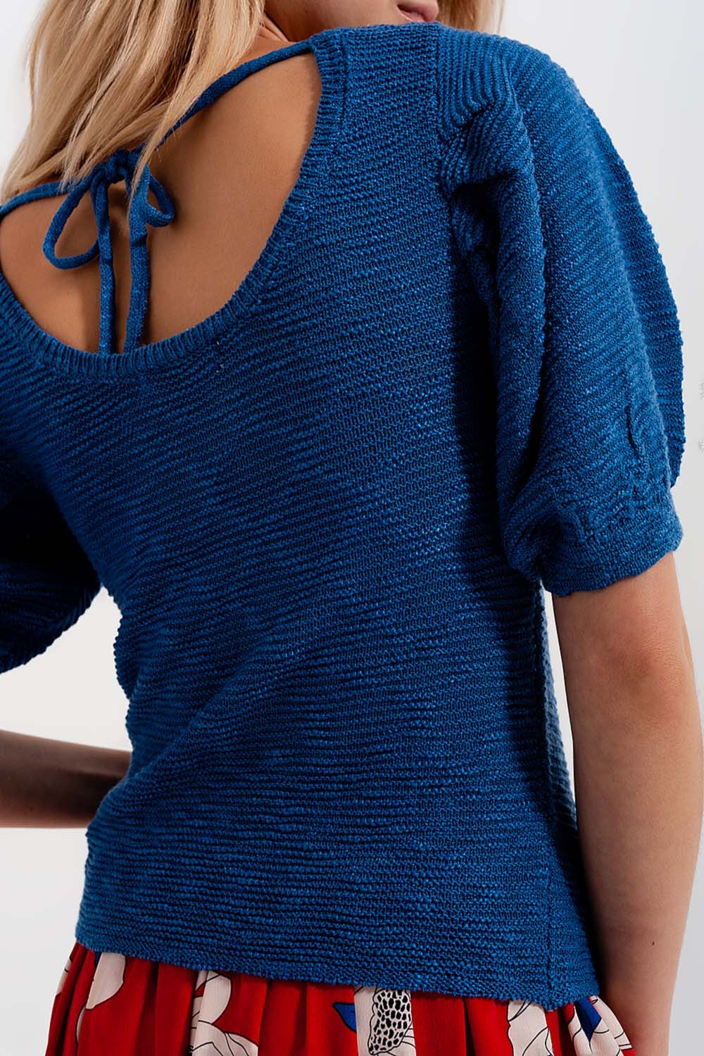 Short sleeve knitted top in blue Q2 Sweaters BoutiqueLua