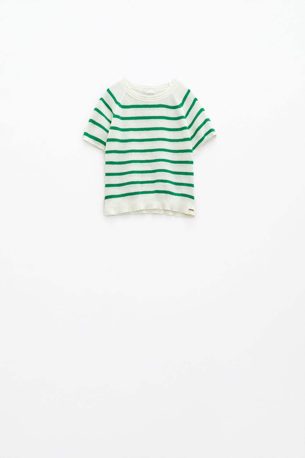 Short sleeves white knit sweater with green stripes Q2 Sweaters BoutiqueLua