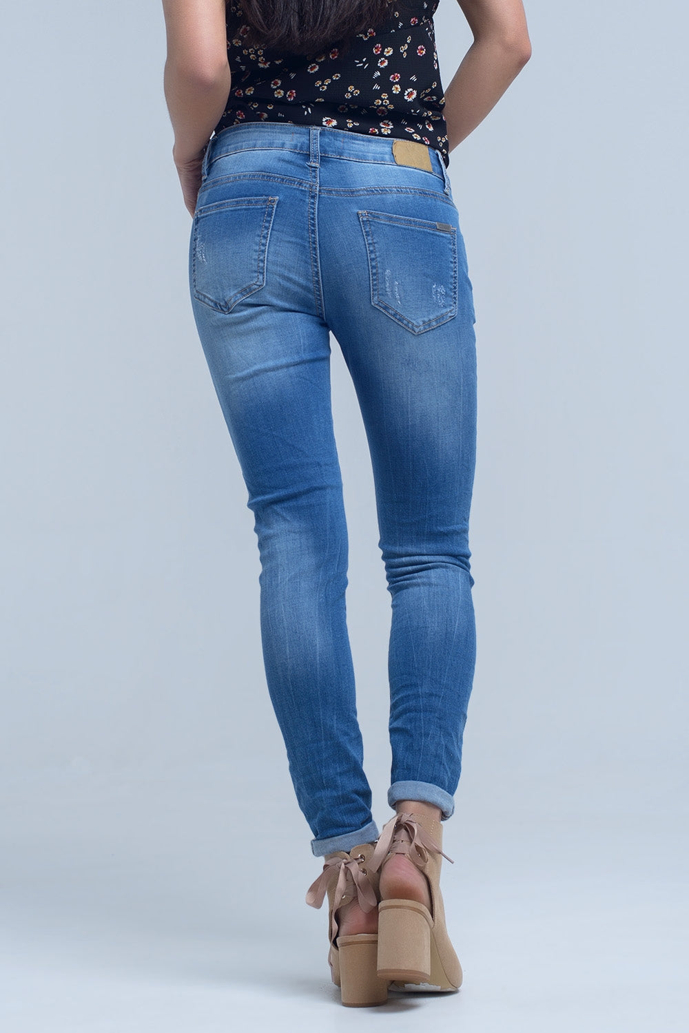 Skinny jeans with rips knee Q2 Jeans BoutiqueLua