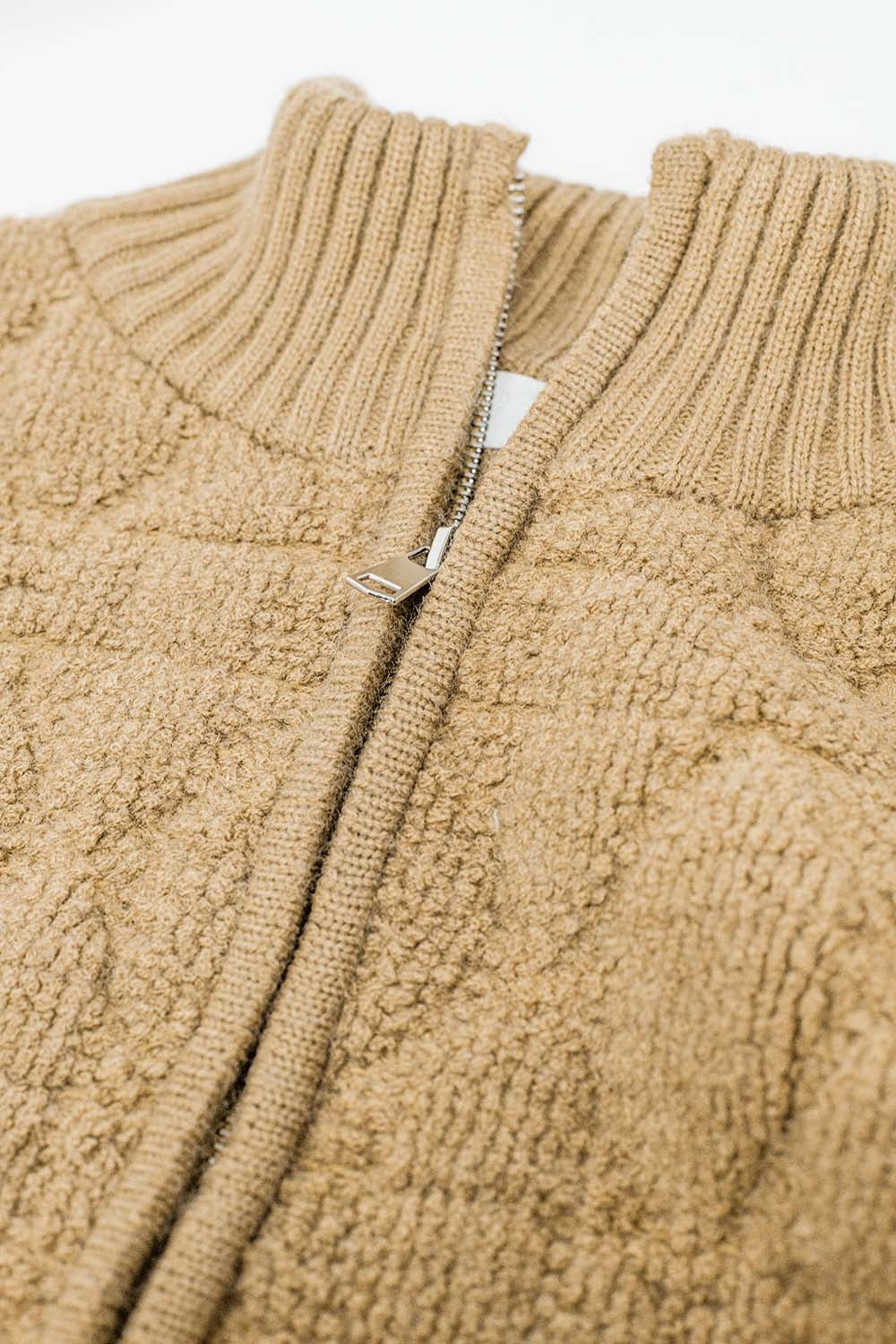 Veste bomber en tricot épais et doux de couleur camel