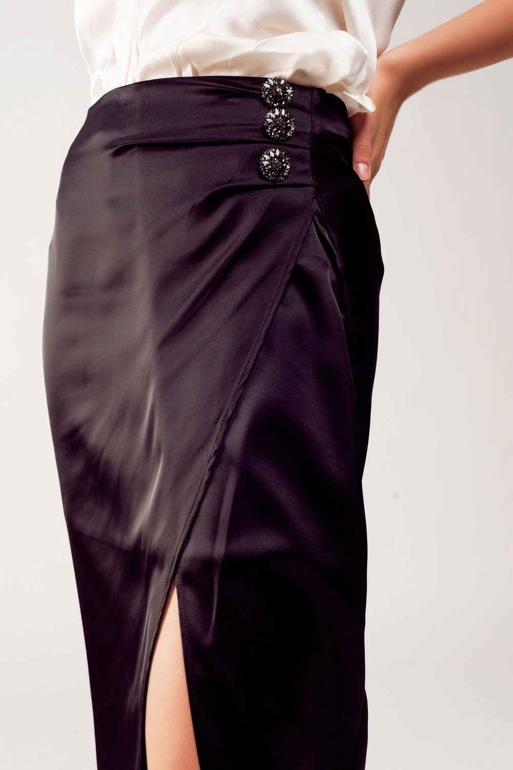 Split front midi skirt in black Q2 Skirts BoutiqueLua