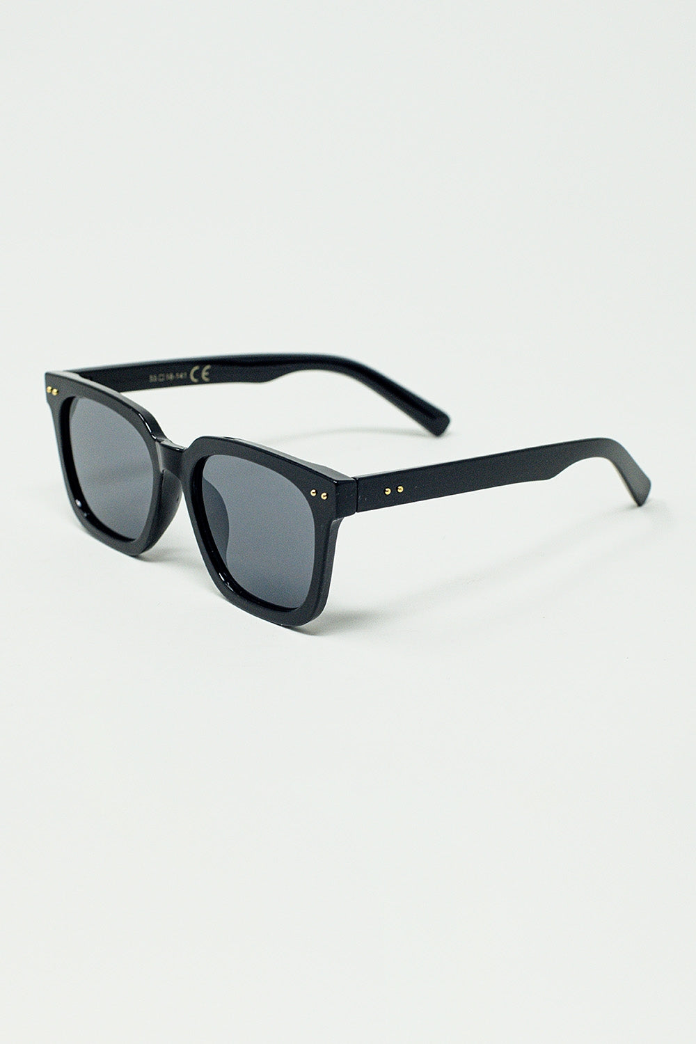 square bevel frame sunglasses in black Q2  BoutiqueLua