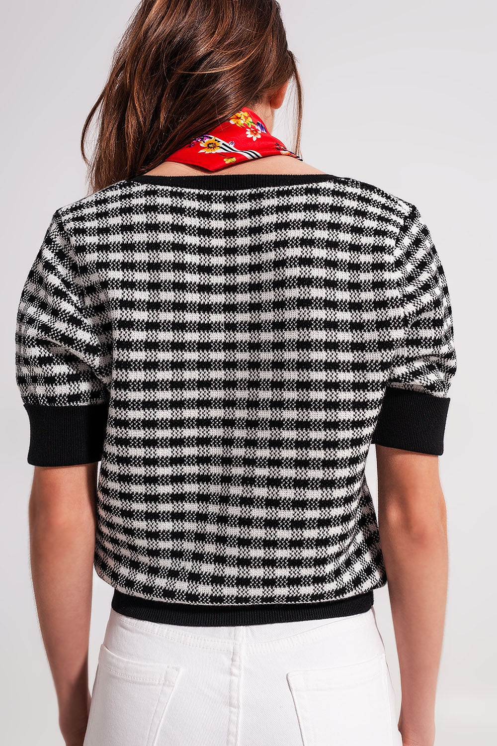 Square neck jumper in black and white Q2 Sweaters BoutiqueLua