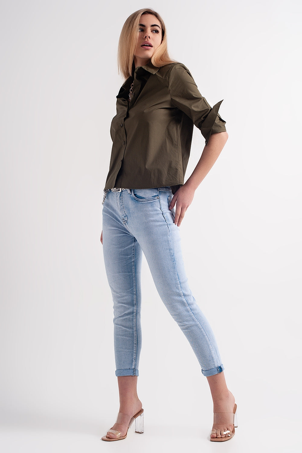 Straight leg jeans with folded ankles in light denim Q2 Jeans BoutiqueLua