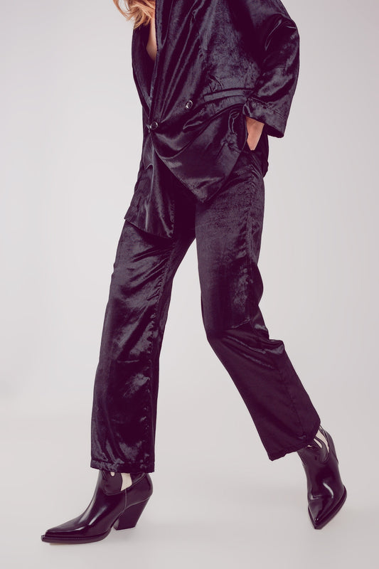 Q2 Straight leg velvet pants in black