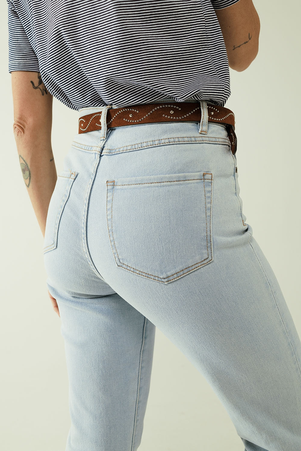 Straight light blue jean with hem and five pockets Q2 Jeans BoutiqueLua