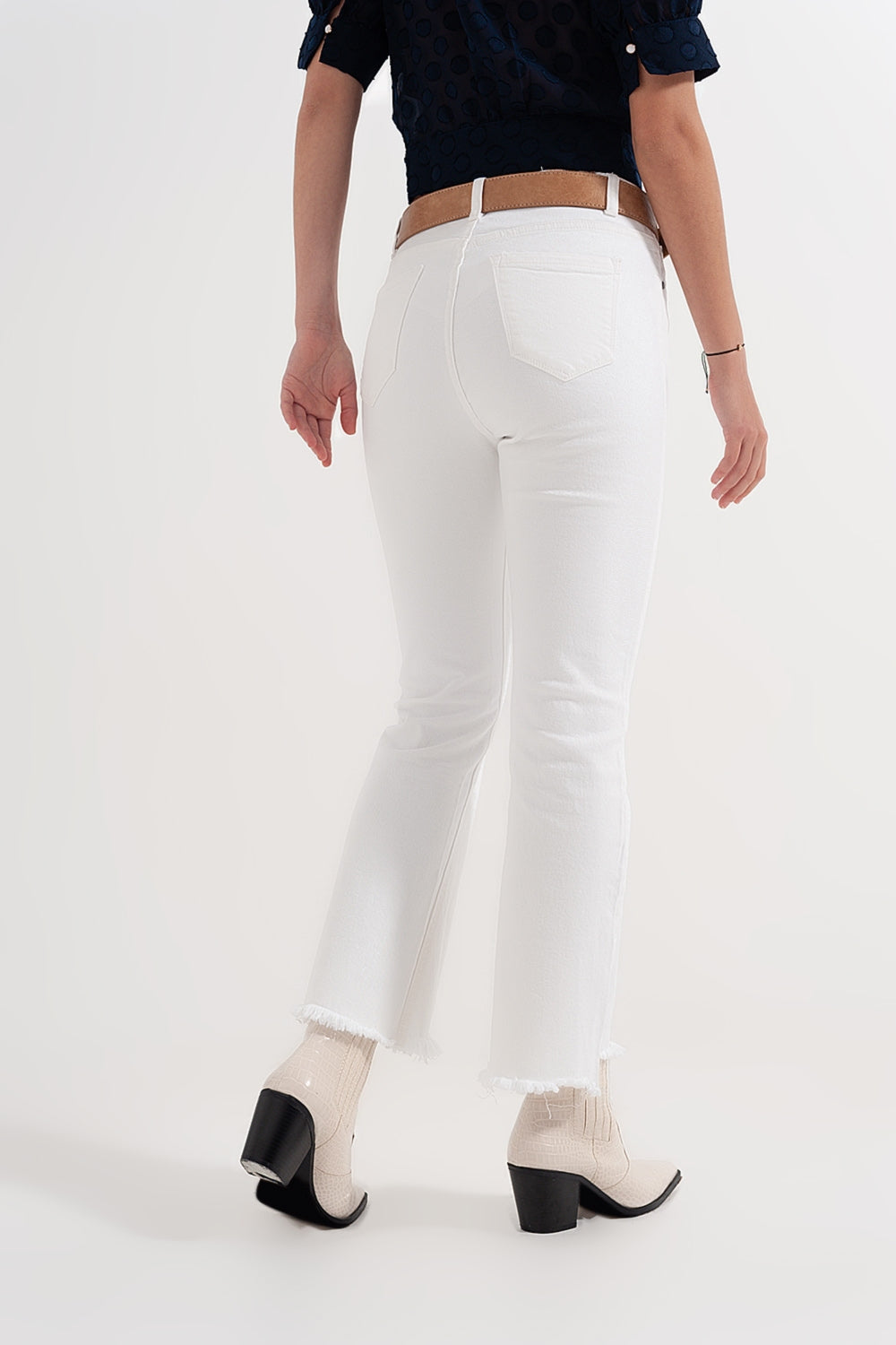 straight Pants in white with wide ankles Q2 Jeans BoutiqueLua