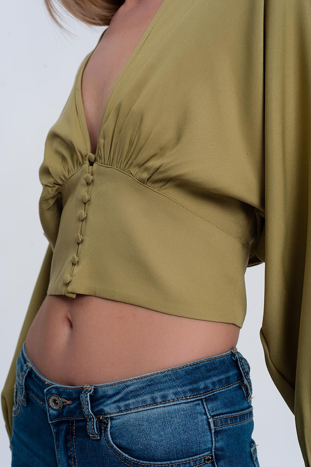 Top with puff sleeves in green Q2 Shirts BoutiqueLua