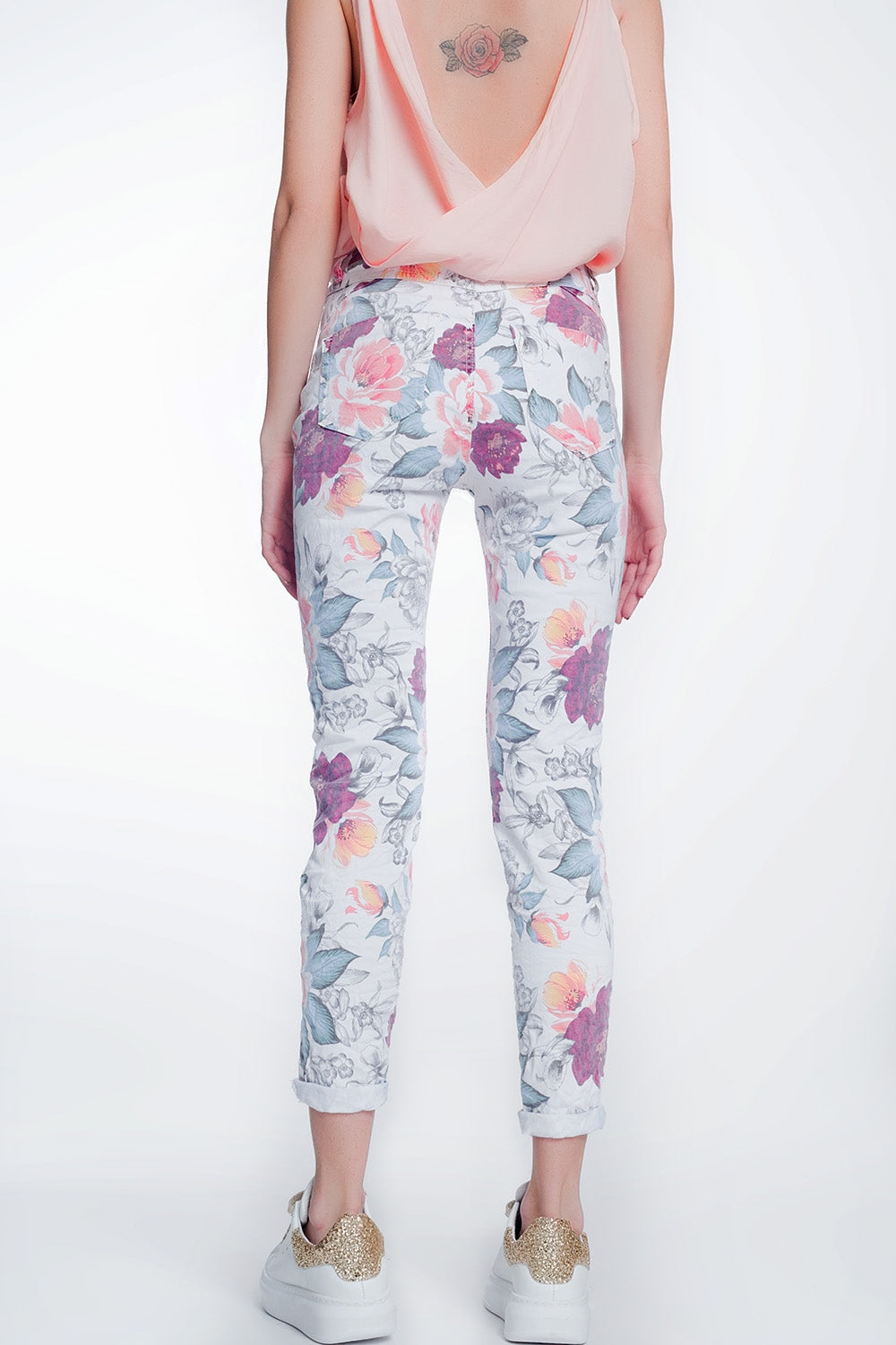 White boyfriend jeans with floral print Q2 Jeans BoutiqueLua