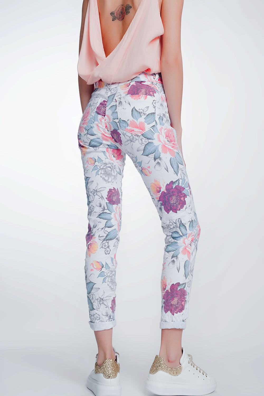 White boyfriend jeans with floral print Q2 Jeans BoutiqueLua