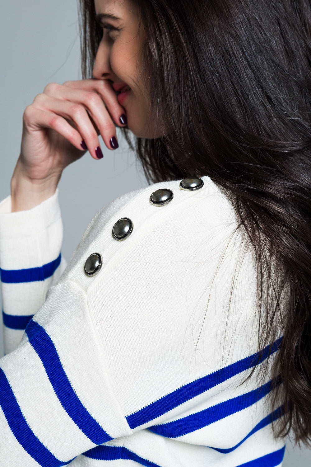 White sweater with buttons on shoulders and blue stripes Q2 Sweaters BoutiqueLua