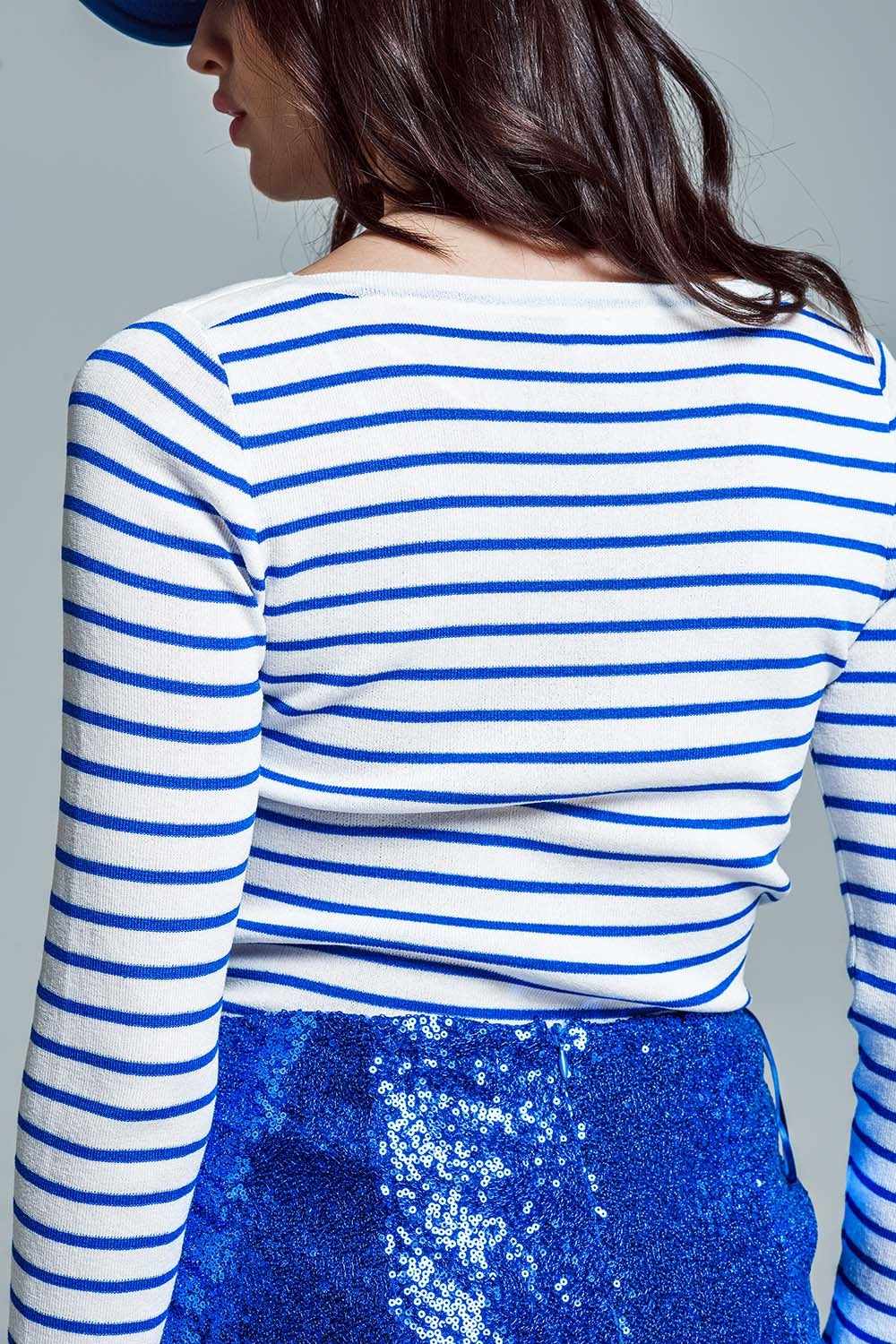 white thin sweater with blue stripes Q2 Sweaters BoutiqueLua