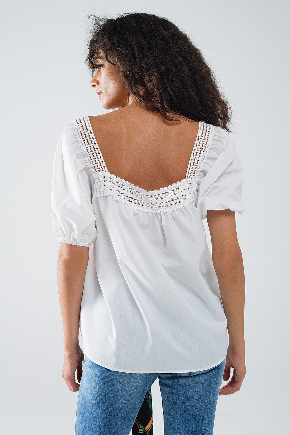 White Top With Square Neckline And Short Sleeves Q2 Tops BoutiqueLua