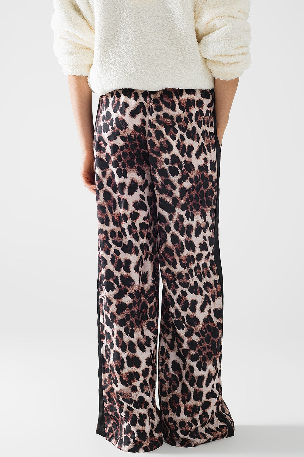 Wide leopard pants with satin side stripe Q2 Pants BoutiqueLua